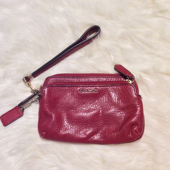 COACH Red Leather Double Wristlet BAG Handle - Picture 2 of 12